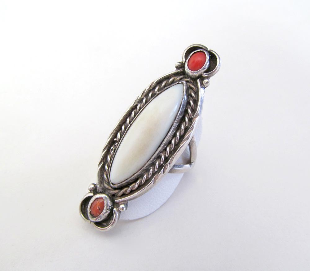 Mother of Pearl and Coral Sterling Silver Ring - Vintage Southwestern Jewelry