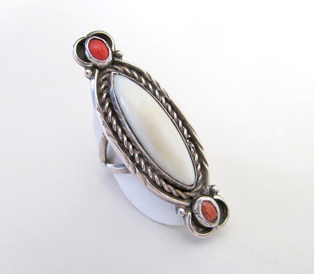 Mother of Pearl and Coral Sterling Silver Ring - Vintage Southwestern Jewelry