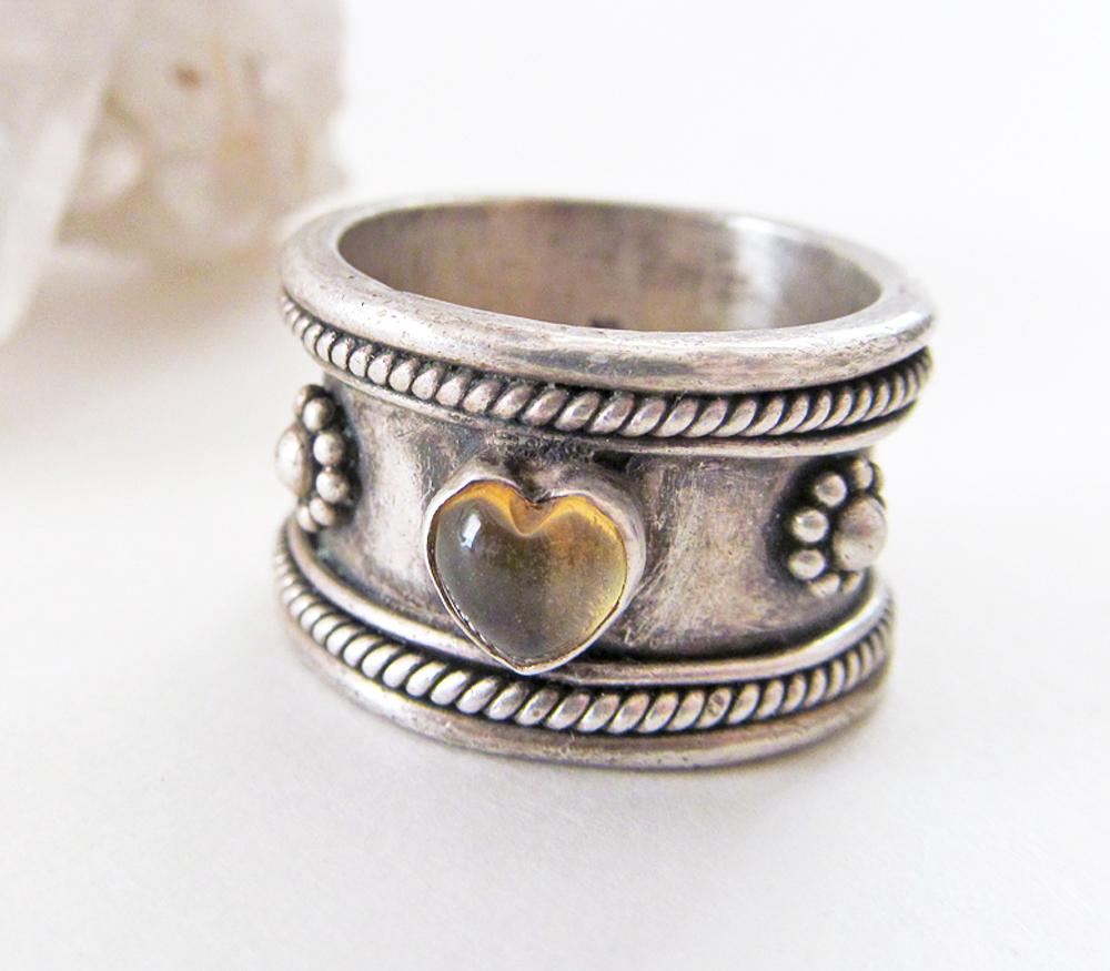 Vintage Sterling Silver Band Ring with Heart Shaped Smoky Quartz Gemstone